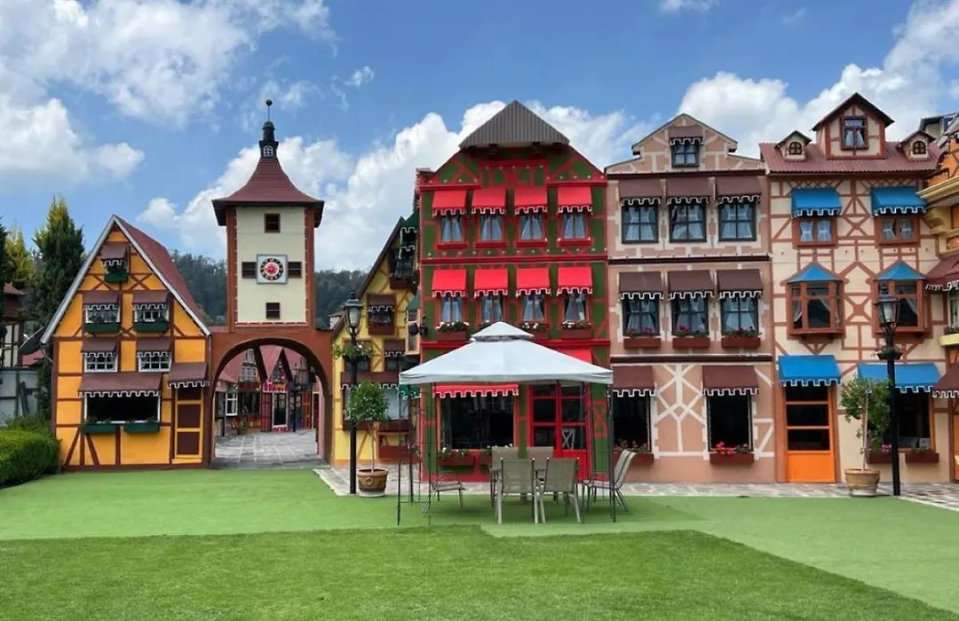 Villa Claus Inn-1